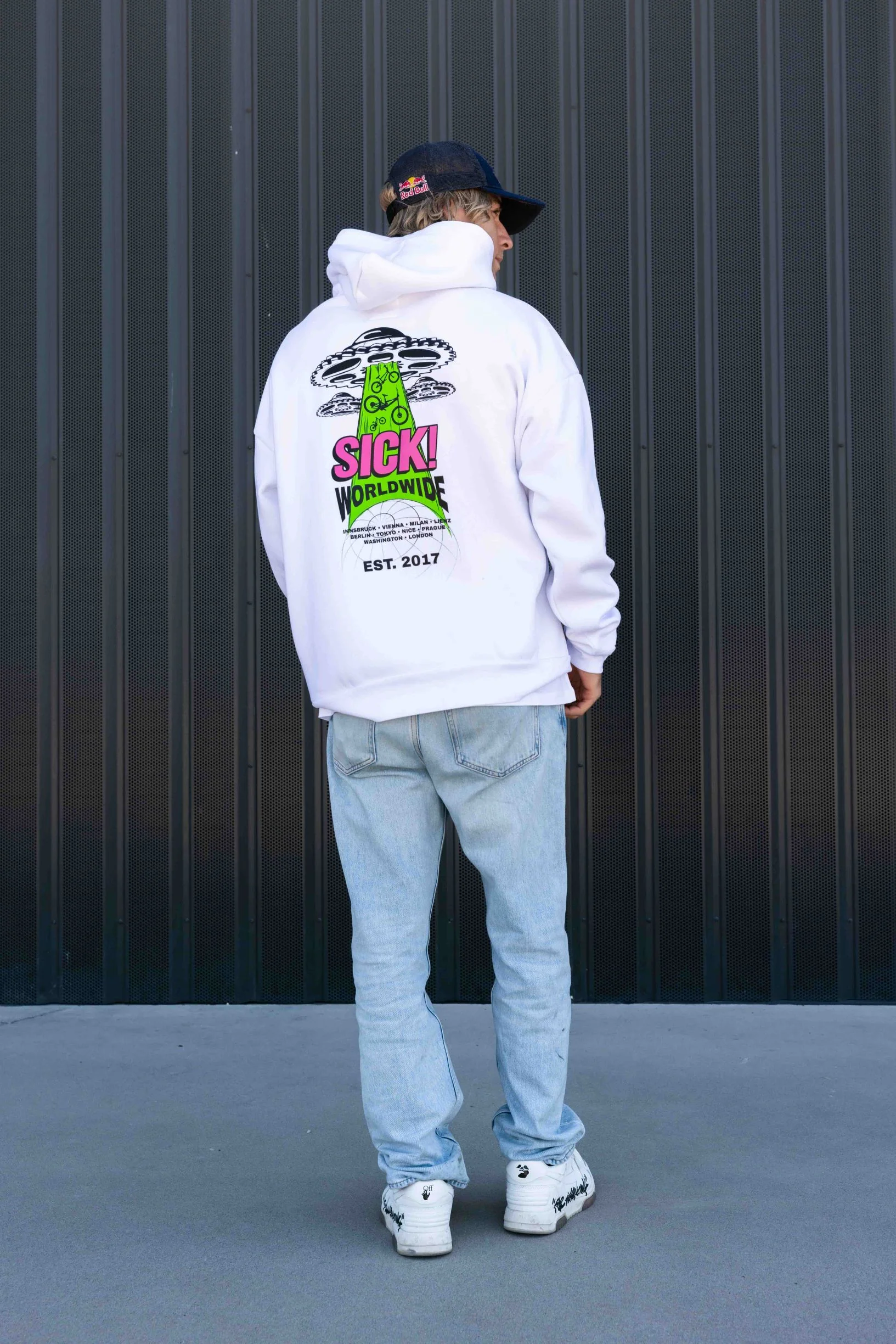 Hoodie "Established in 2017" - Image 2