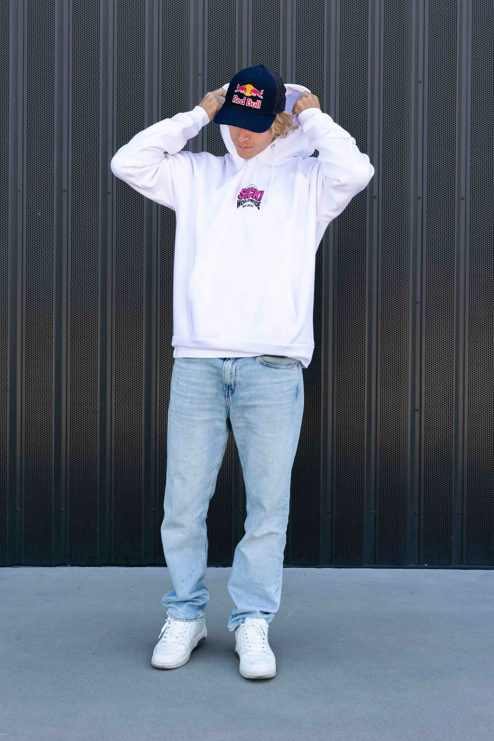 Hoodie "Established in 2017" - Image 5