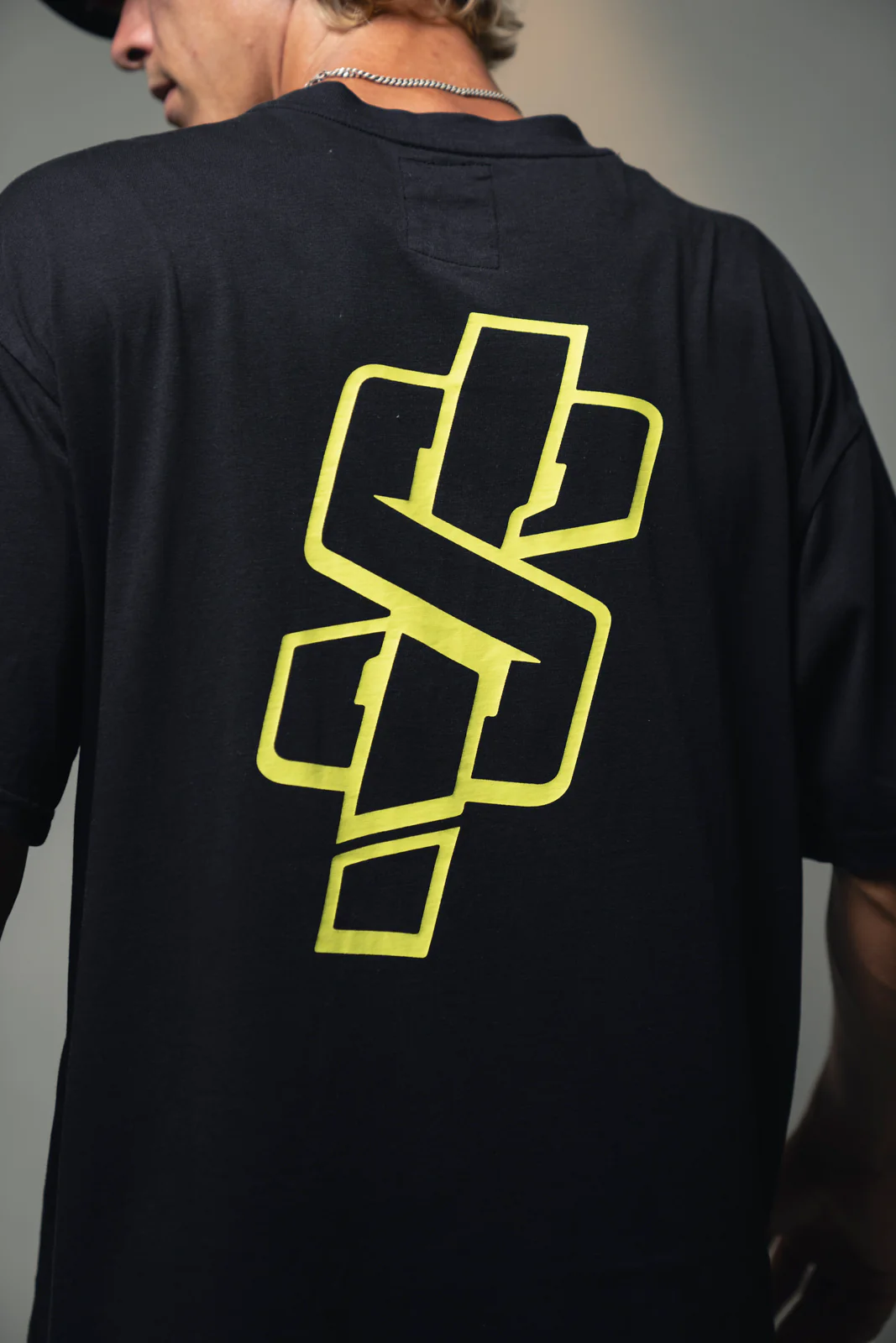 T-Shirt "S!" Neon - Image 9